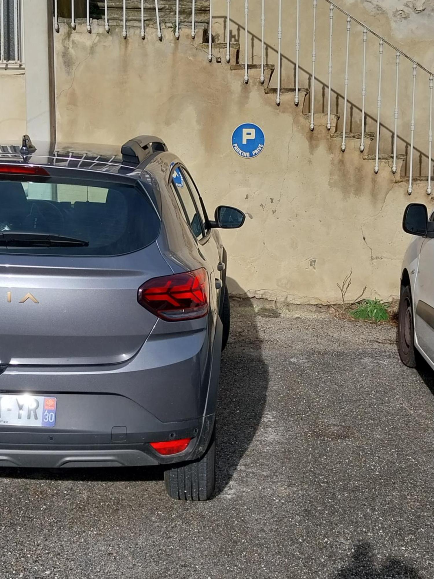 Maison Quai De La Fontaine Plus Parking Nîmes Eksteriør billede